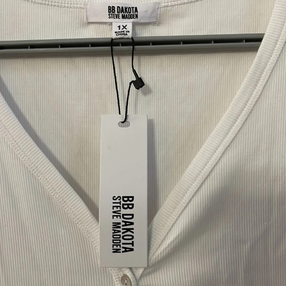 BB DAKOTA short sleeve body suit size 1X NWT - Picture 2 of 4